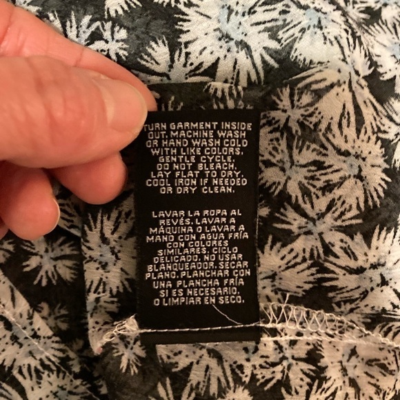 zac & Rachel patterned sheer blouse. - Picture 4 of 6